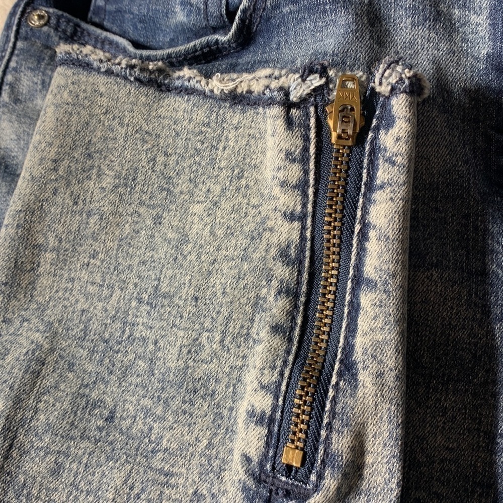 Levi’s Denizen High Rise Jeggings - Picture 4 of 9